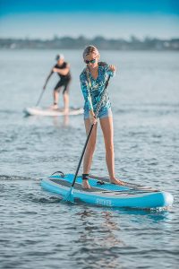 best inflatable stand up paddle boards for beginners