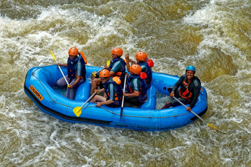 inflatable-boat-6-persons
